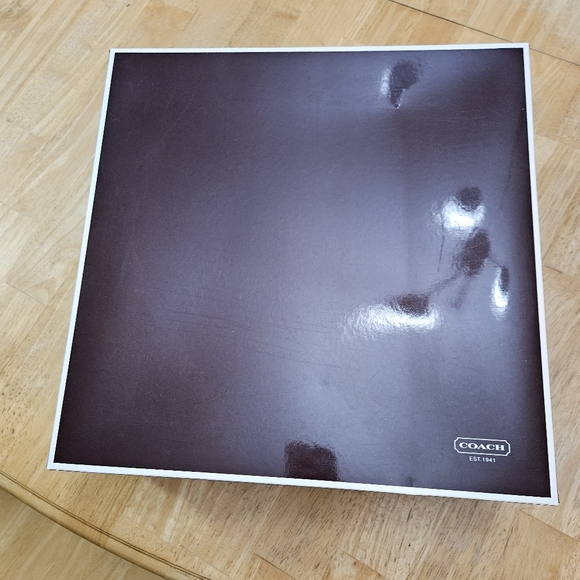 Coach White Leather and Fur Ski Pack Shoulder Bag - Picture 16 of 16